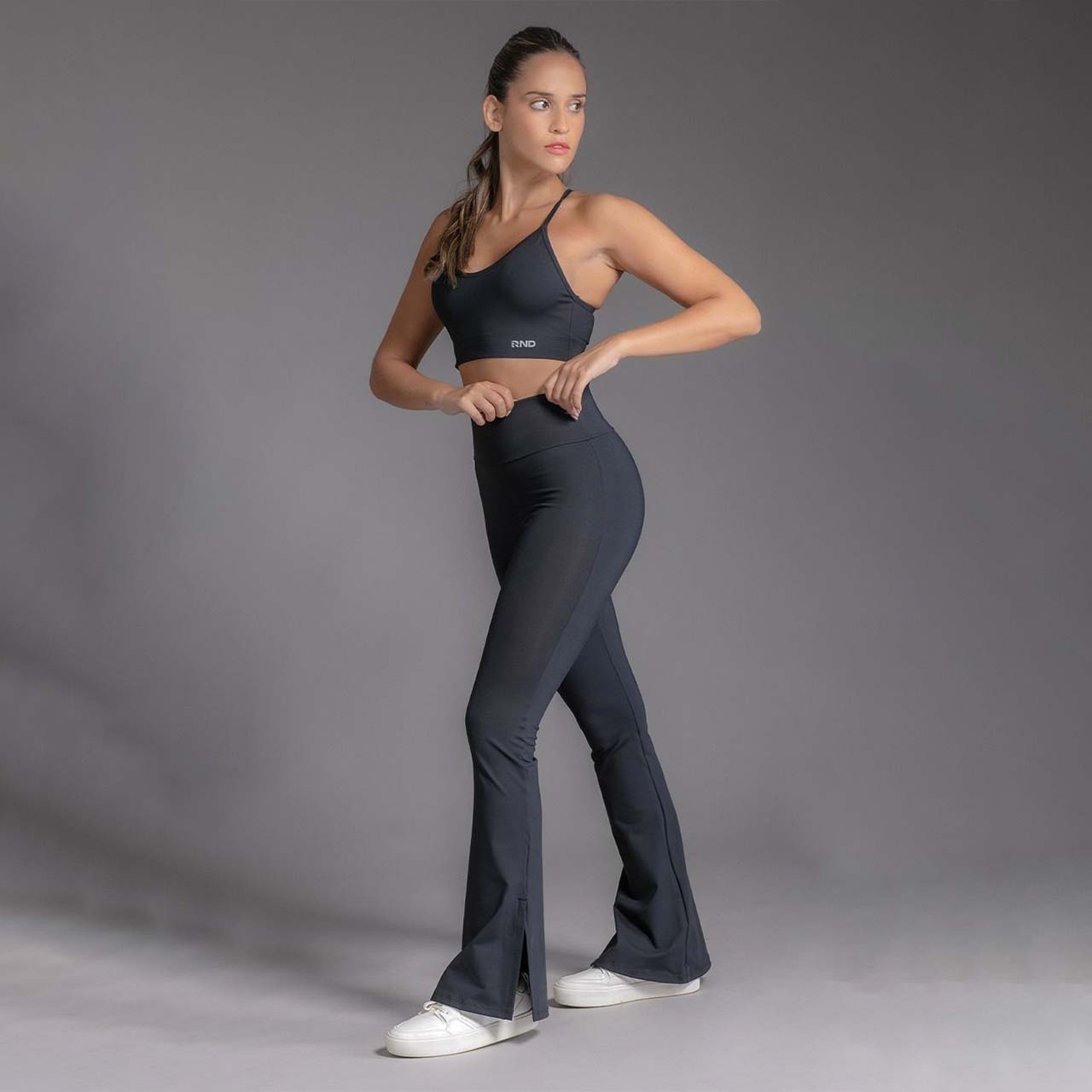 Calza oxford de supplex con tajo