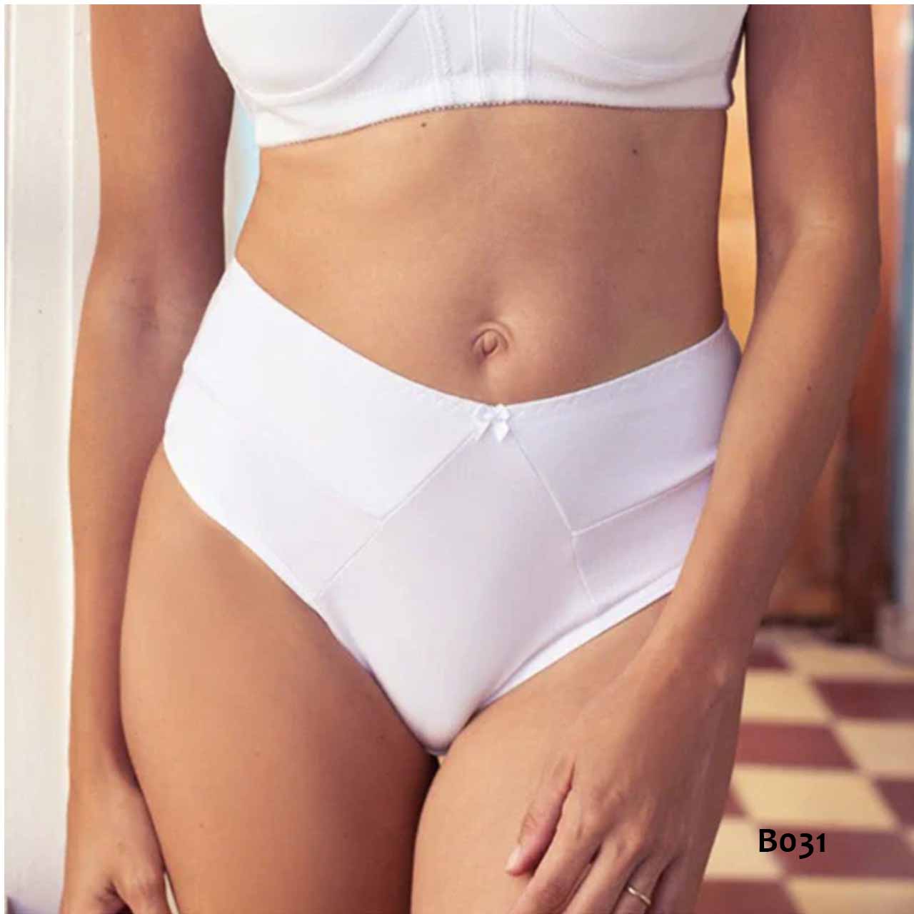 BP - B031 - Bombacha de lycra de algodón reforzado. Tiro alto.