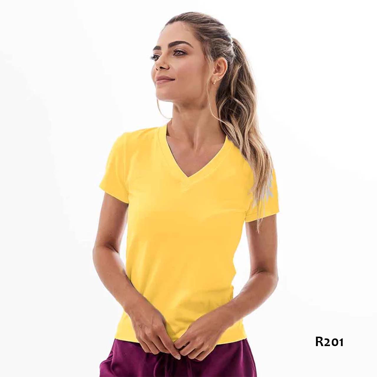 BP - R201 - Remera de algodón y lycra. Cuello V