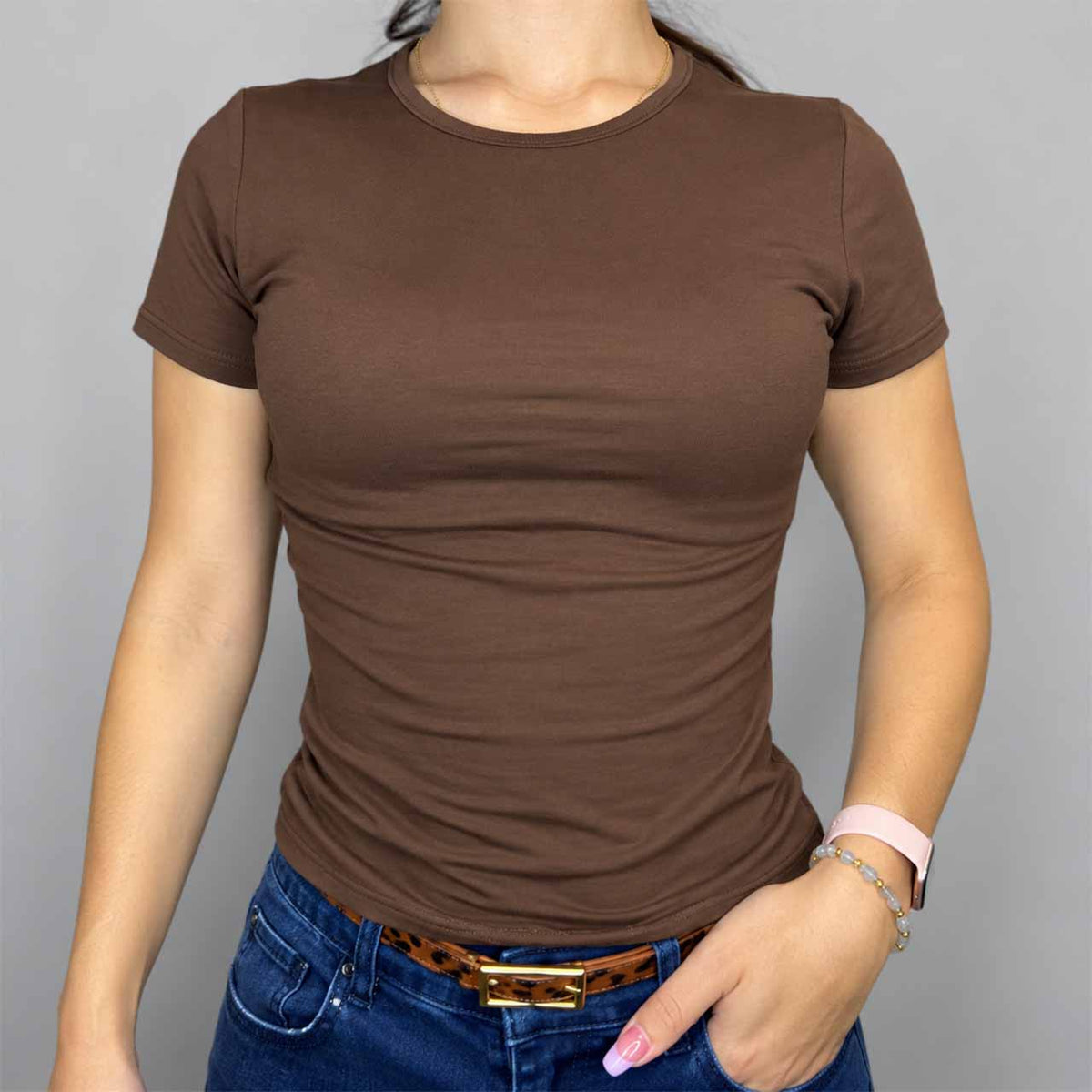 SD - WD2825 - Remera básica de algodón y lycra. Cuello redondo.