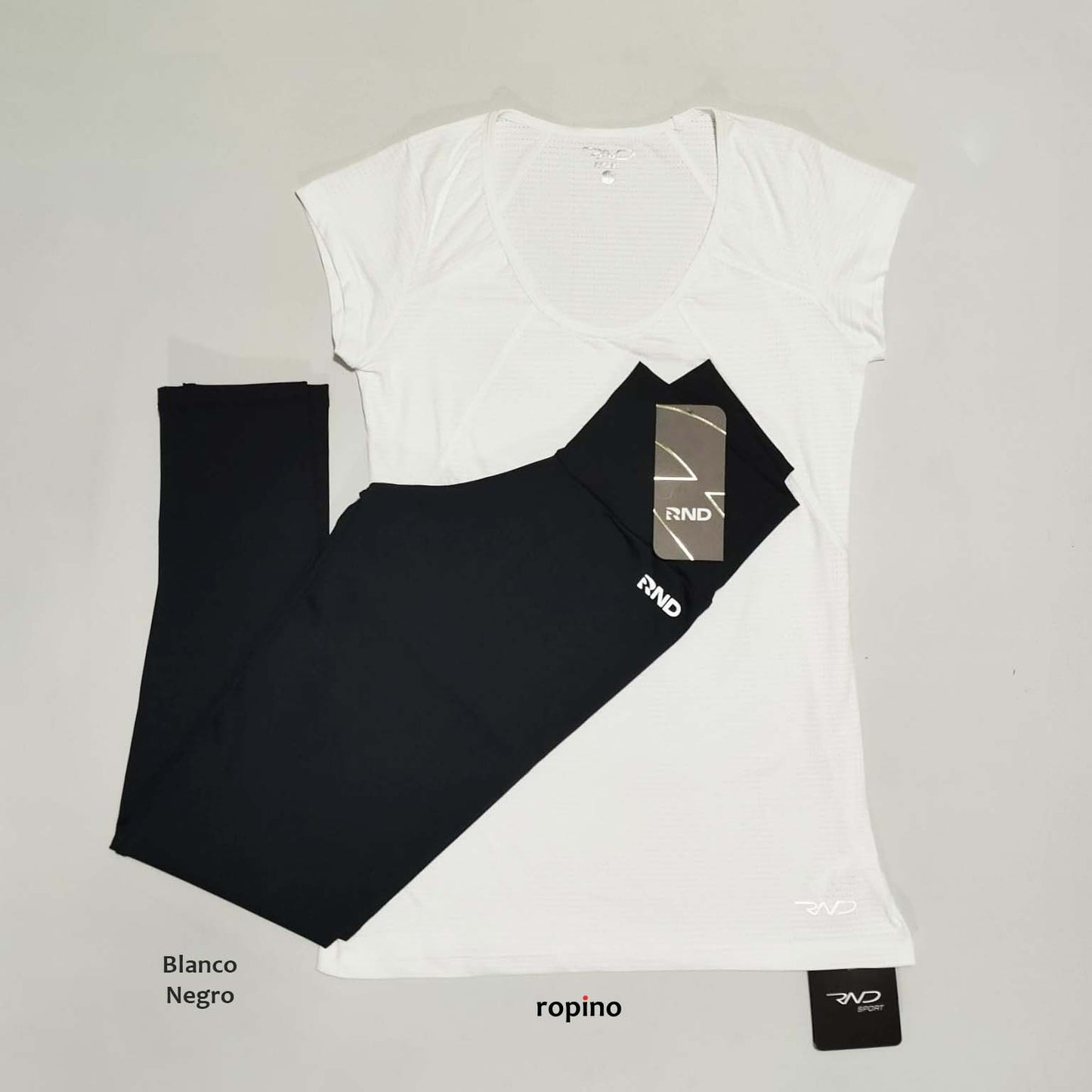 Remera de Microfibra Dry & Legging de Supplex - Varios Colores